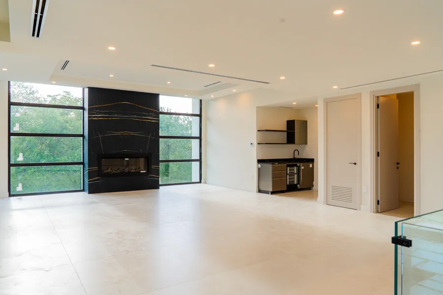 Real Estate Agents & Teams content photography by Lunna Agency
