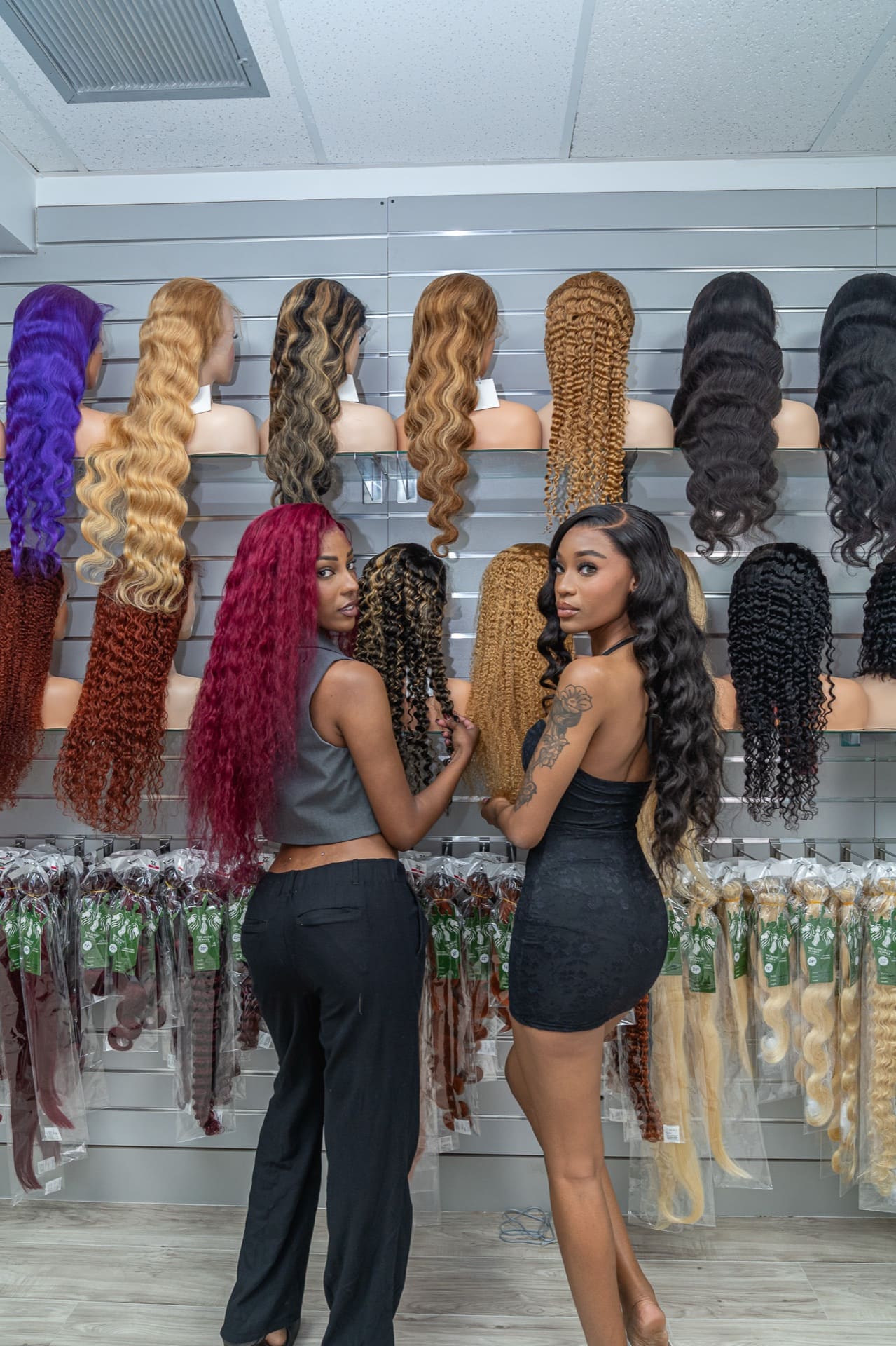 Product and brand photography for a South Florida e-commerce brand by Lunna Agency